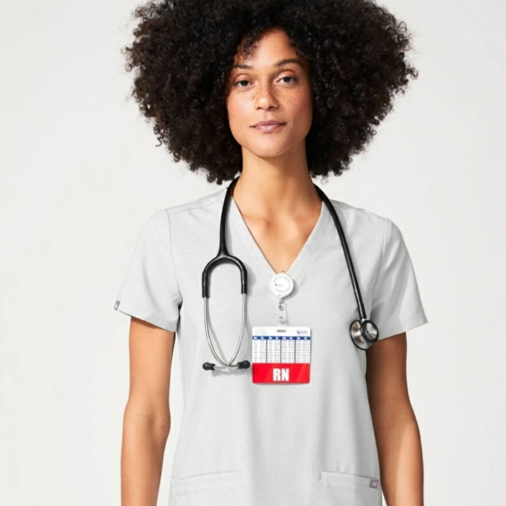 Figs casma scrub top